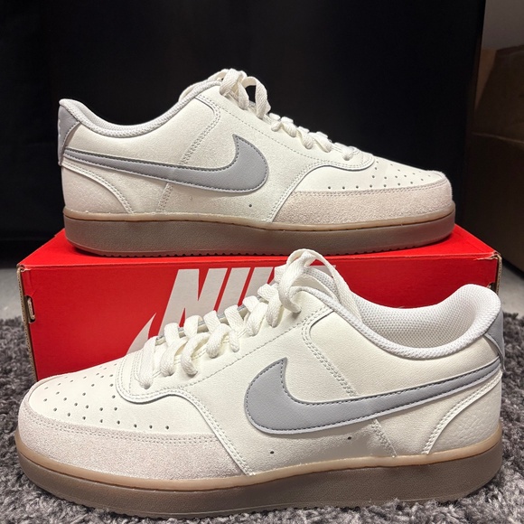 NEW Nike Court Vision Low Men's Size 10 Salt/LT Smoke Grey Style HV2530-100 - Picture 1 of 7